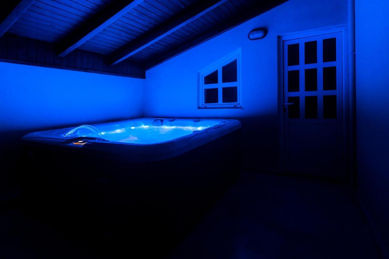 Villa Ventus, 40Sqm Private Pool & Hot Tub! Roussospítion Eksteriør billede