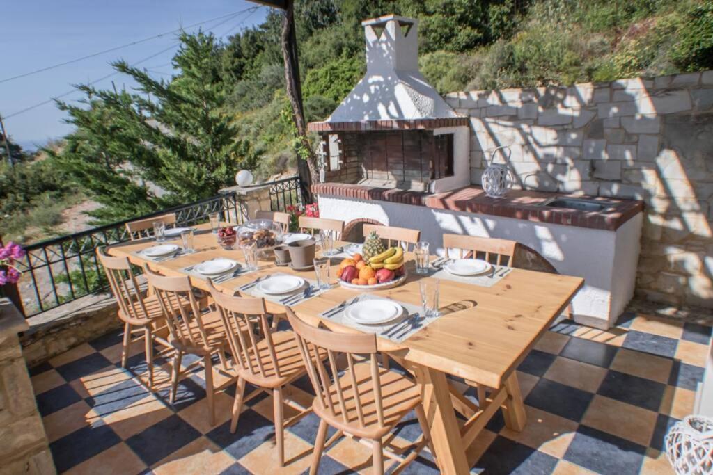 Villa Ventus, 40Sqm Private Pool & Hot Tub! Roussospítion Eksteriør billede