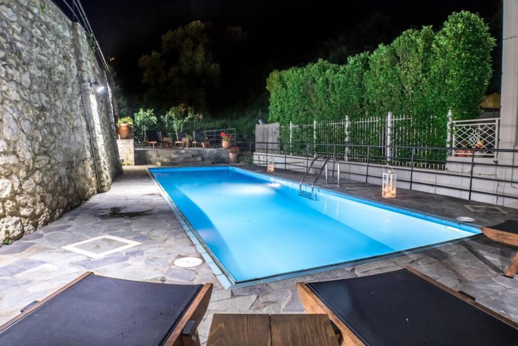 Villa Ventus, 40Sqm Private Pool & Hot Tub! Roussospítion Eksteriør billede